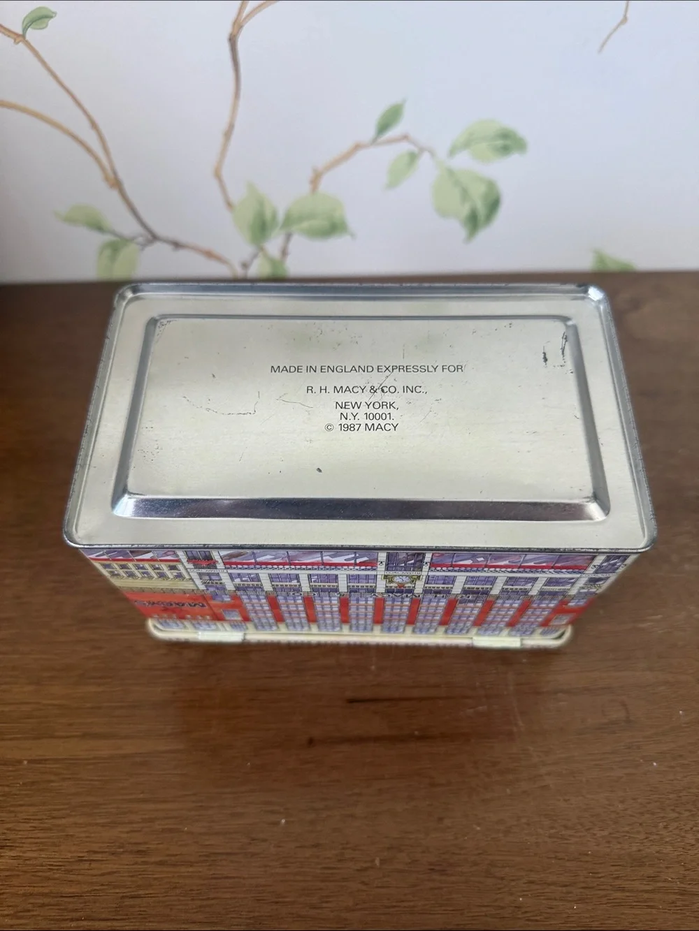 Vintage Macy's New York City Department Store Building Tin Box